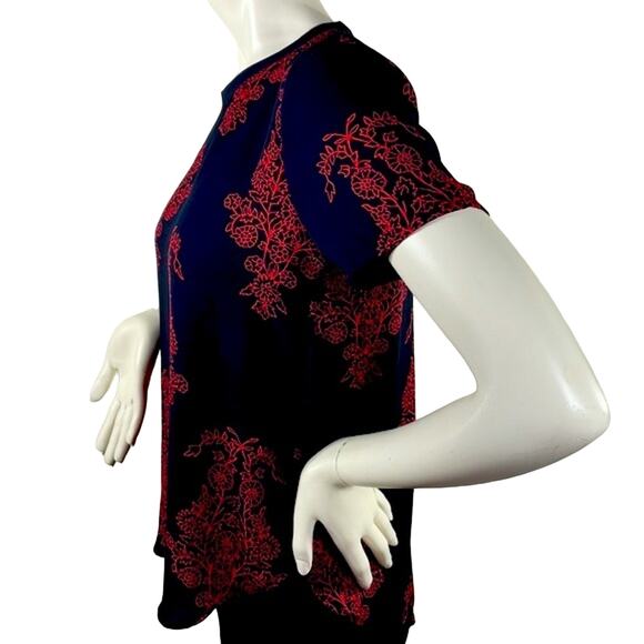 Loft Petites Black Red Floral Blouse Back Button Closure M/L see measurements - Picture 4 of 14